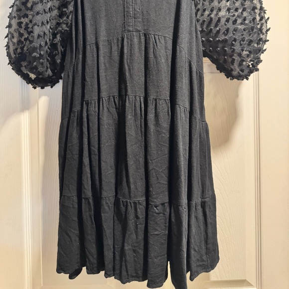 EUC Umgee Tiered Black Mini Dress with Textured Sleeves Size Medium - Picture 4 of 6